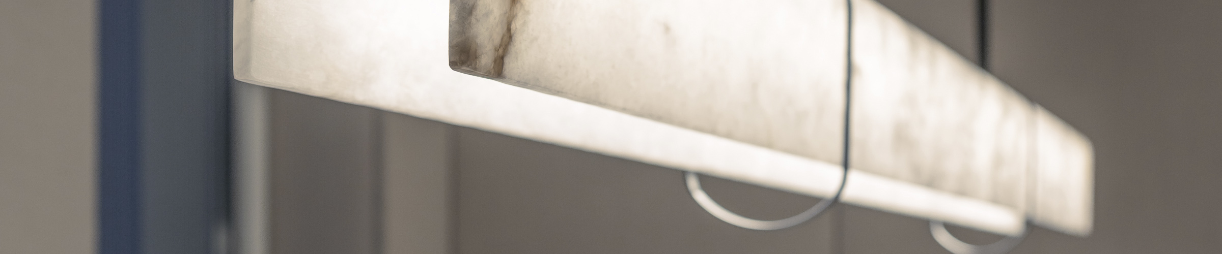 ELEGANCE AND FUNCTIONALITY FOR WORK SPACES WITH THE SUPER LOFT LAMP